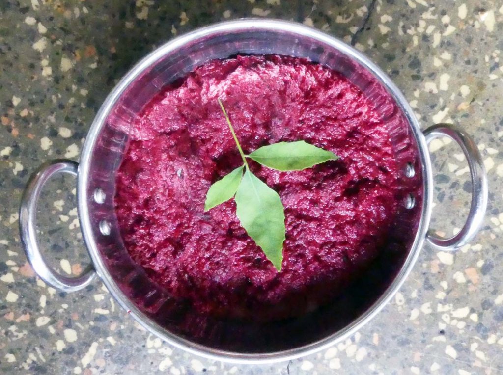 Beetroot pachadi - Buth Kuddeh